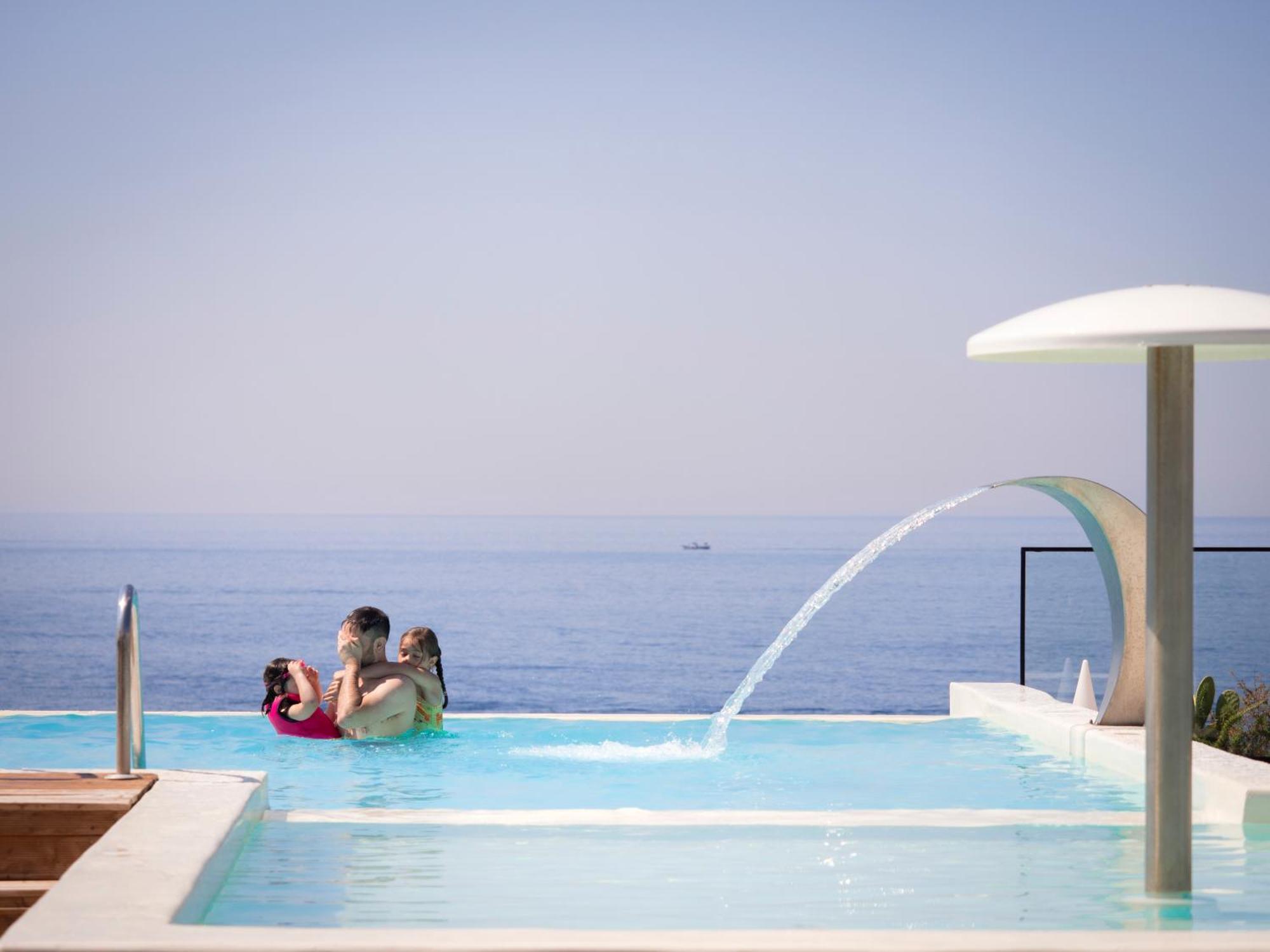 La Brisa Boutique Hotel Dhërmi Dış mekan fotoğraf