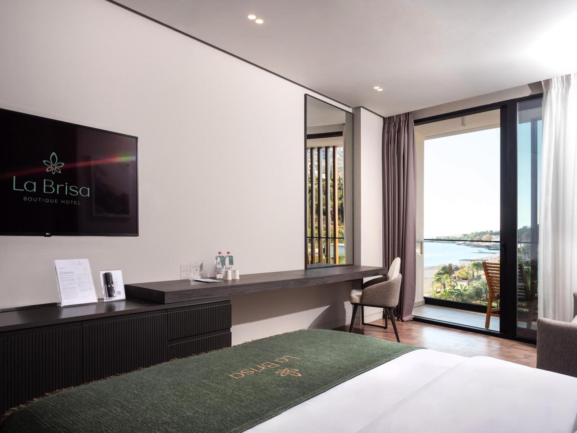 La Brisa Boutique Hotel Dhërmi Dış mekan fotoğraf